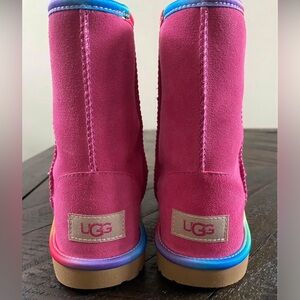 Pink Ugg boots for girls size 2. Never worn, authentic boots